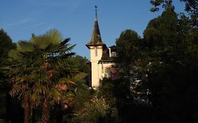 Petit Chateau